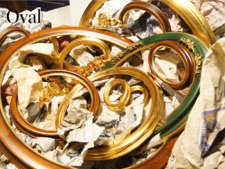 オーバルフレーム